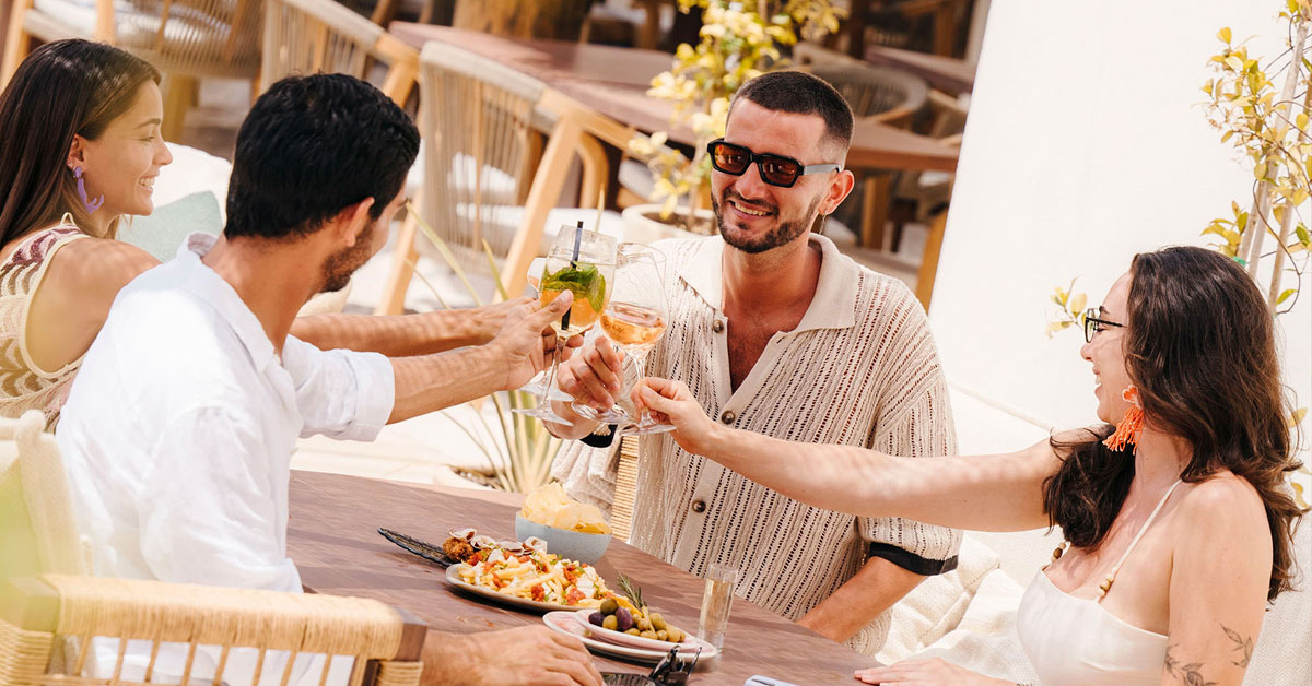 cala san miguel beach house brindis