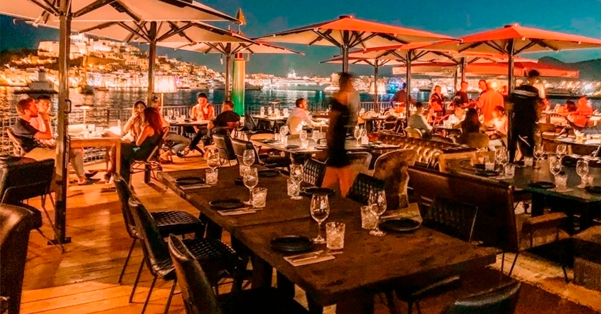 ibiza restaurants with sea views roto 02